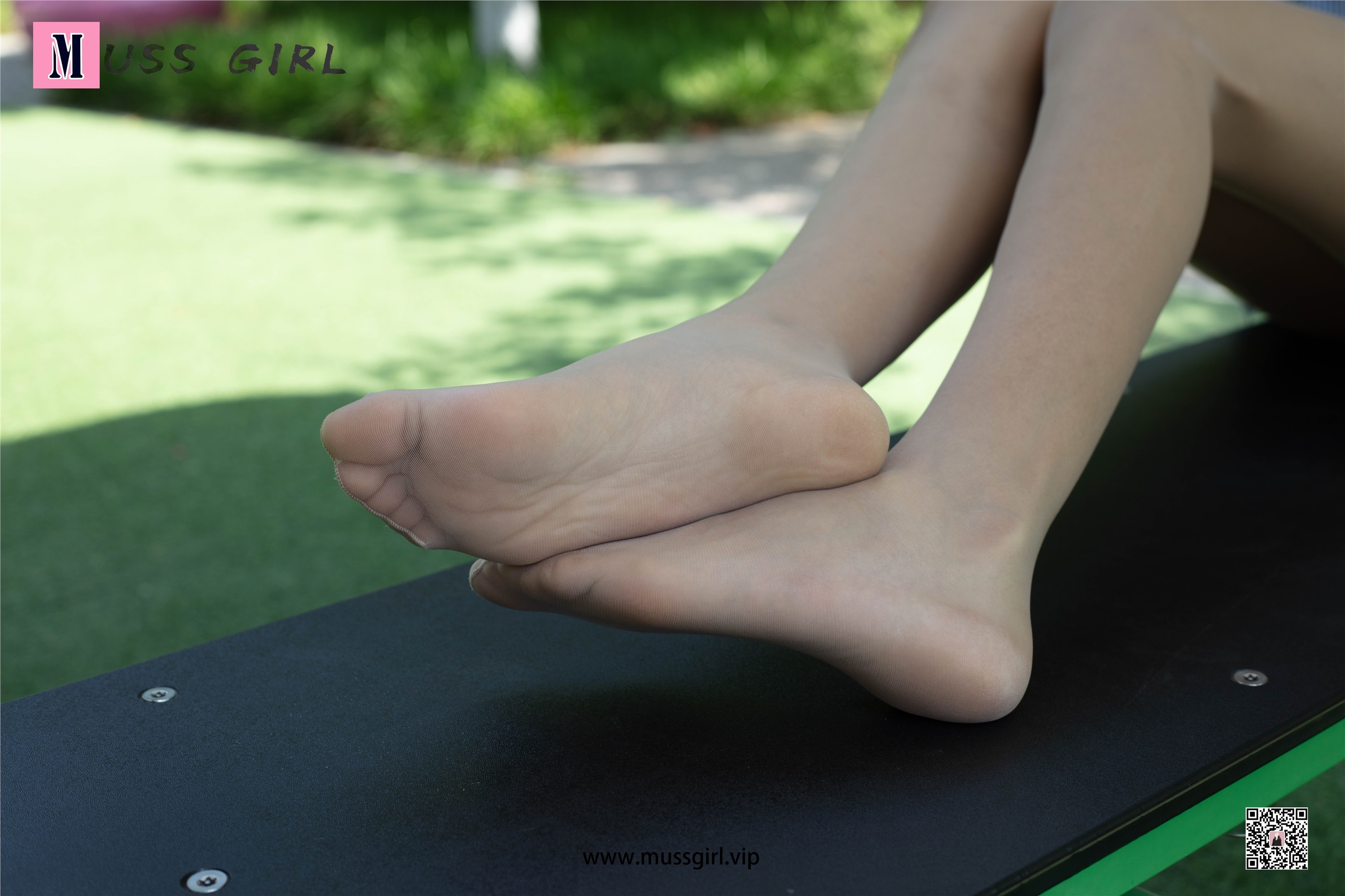 MussGirl慕丝女郎  NO.212 牛仔热裤肉丝美女2